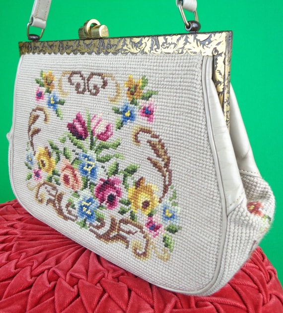 Vintage Retro Accessorie Carpet Purse Handbag Top Handle 1950s 60s Mid Century Floral Needle Petit Point Tapestry Wool Vinyl Wedding Gift