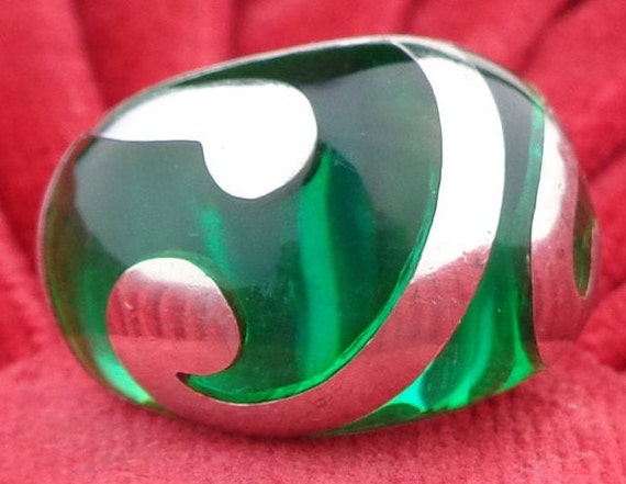 Vintage Retro Statement Ring Jewelry Accessorie Size 6 925 Sterling Silver Green Dome Resin Index Wedding Party Evening Casual Keepsake Gift