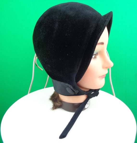 Vintage Retro Handmade Black Velvet Tie Skull Cap Hat Cloche Capulet 1940s 1950s Mid Century Wedding Evening Formal Party Gift Accessorie