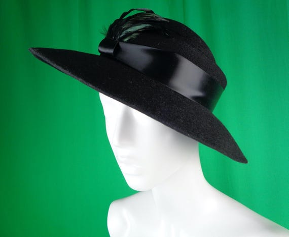Vintage Retro EATON Large Black Bird Feather Cartwheel Brim Hat 1970s 1980s Wedding Party Formal Evening Gift Accessorie