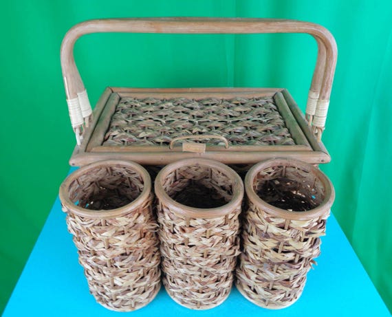 Vintage Retro Bamboo Wicker Picnic Basket Caddy Holder Storage Charcuterie 70s 80s 3 Jute Drink Baguettes Wedding Party Camping Outdoor Gift