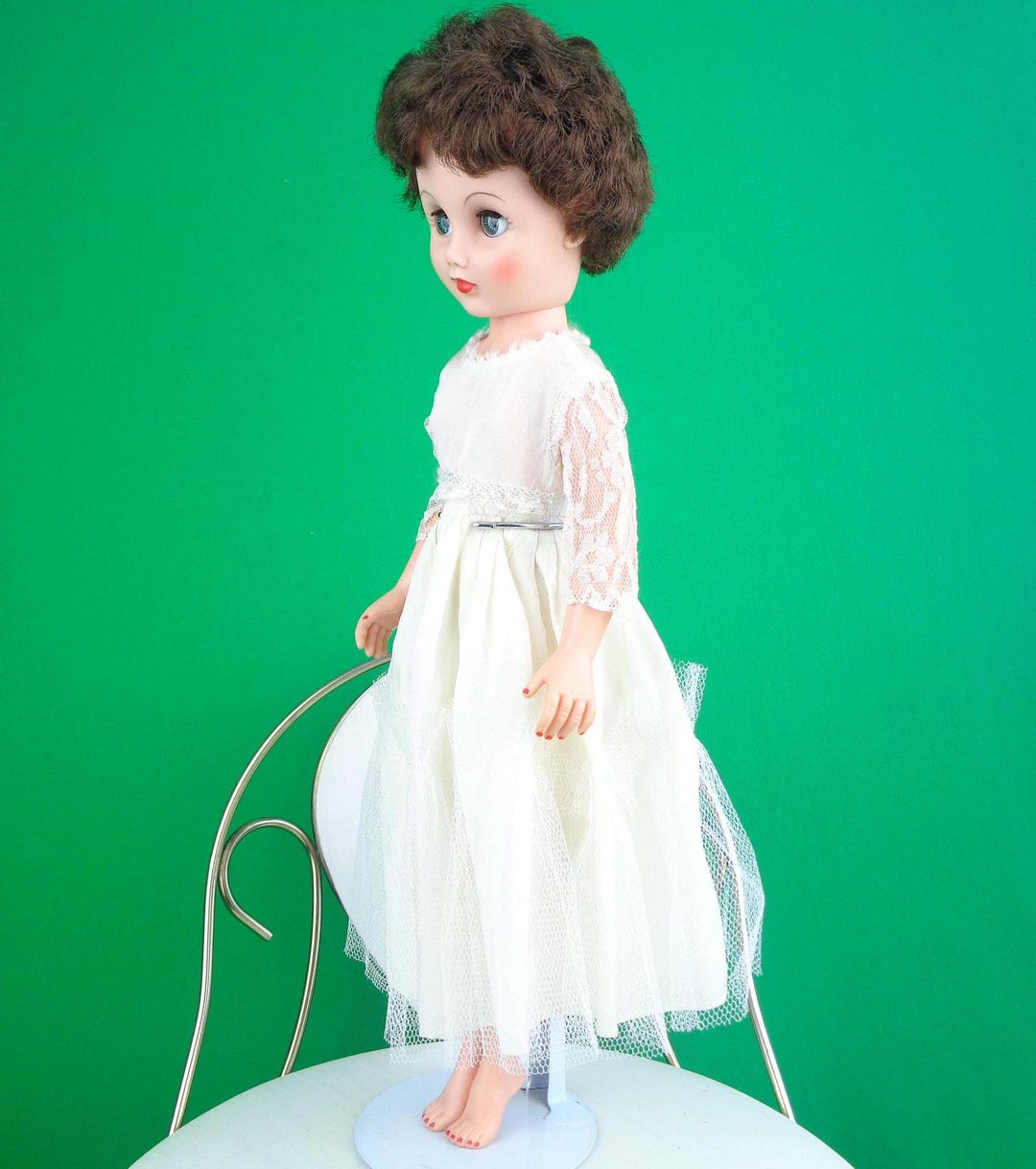 Vintage Brunette Blink Eye Doll: 1950s-60s Mid-century Collectible