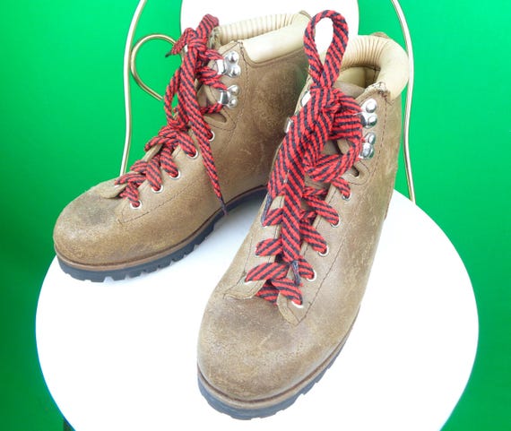 Vintage Retro Steel Toe Hiking Ankle Work Combat Boots 1970s 1980s CAN US Size 6 Brown Tie Vibram Lumber Jack Camping Sport-wear Casual Gift