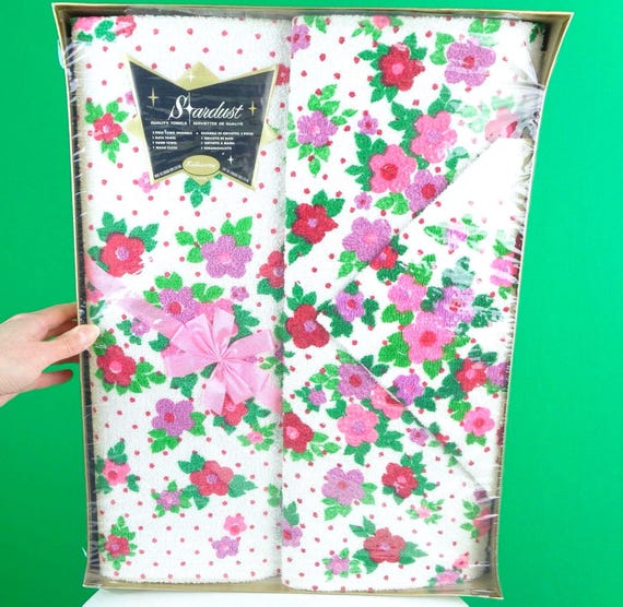 Vintage Stardust Towel Set: 1960s Floral Linens, Original Box Mid Century  Towel Facecloth Gift