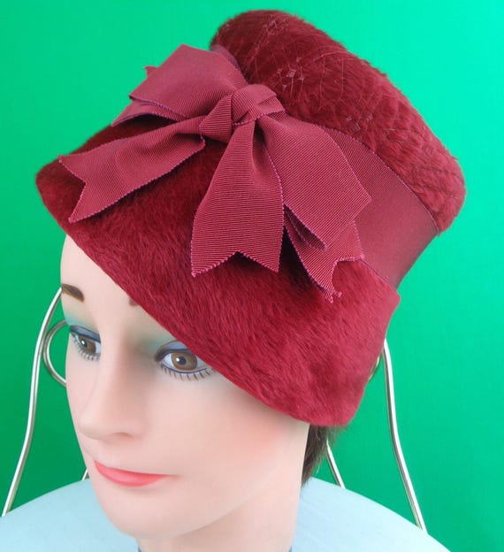 Vintage Retro Accessorie Capulet Bucket Hat 1950s 60s Mid Century Boutique Splendide Fisher Red Wool Veil Wedding Party Formal Evening Gift