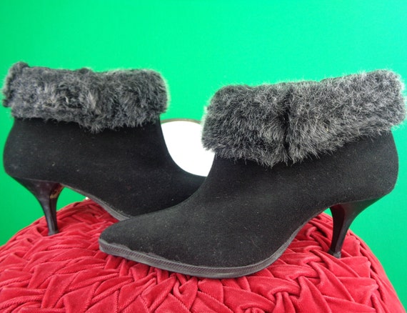 Vintage Retro Suede & Sheep Wool Ankle Booties: 1960s Black Pumps Heels CAN US 6