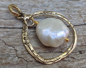 White Pearl Pendant,  Boho Pendant, Bohemian Pendant, Statement Pendant Necklace, White Baroque Pearl and Gold Pendant, Single Pearl Pendant