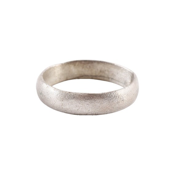 Size 8 3/4 Ancient Viking Wedding Ring Band Jewel… - image 1