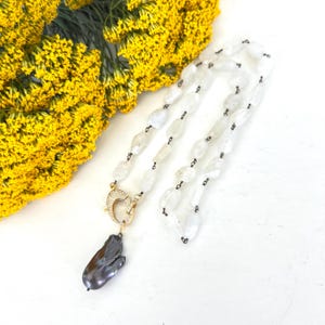 Clear Rainbow Moonstone Peacock Baroque Pearl Charm Necklace, Gemstone Pearl Necklace, Natural Moonstone Necklace, Pearl Statement Designer