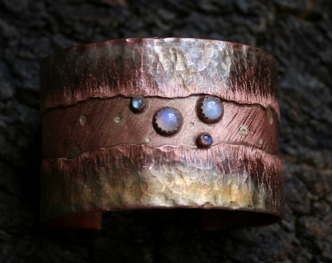 Stellata - Rustica Organica collection - Eco-friendly recycled Copper & Brass handmade cuff bracelet with Moonstone. Torch flame finish.