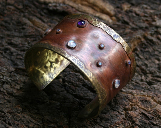 Curiosa - Rustica Organica collection - Eco-friendly recycled Copper & Brass cuff bracelet with Moonstone and Amethyst. Torch flame finish