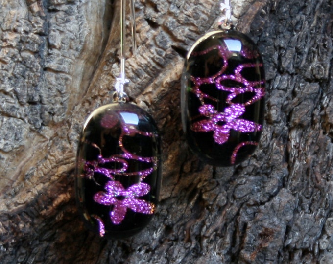 Pink 'Fiore Bellissima' earrings ~ Kiln Fused dichroic glass & sterling silver. Iridescent sparkly pink dichroic glass set against Black.