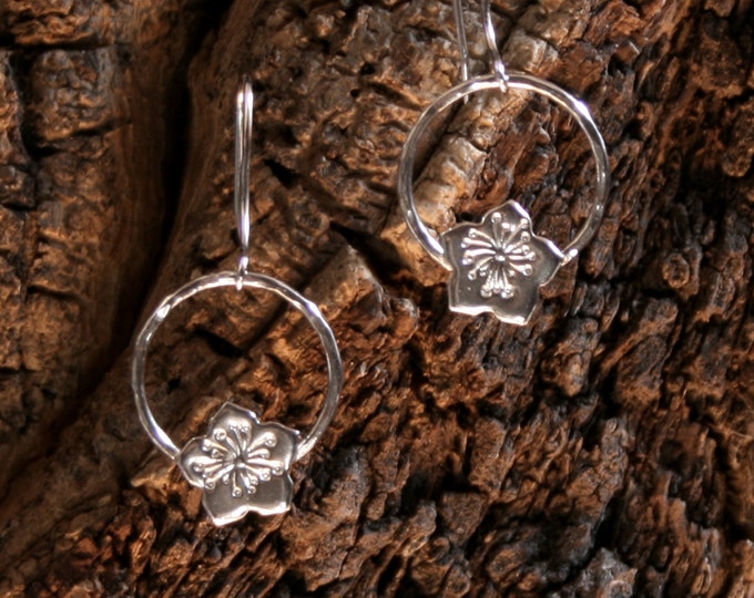 Hibiscus blossom. Sterling Silver dangle earrings. 'Forest friends' collection. Little flowers. Tiny hibiscus flowers.