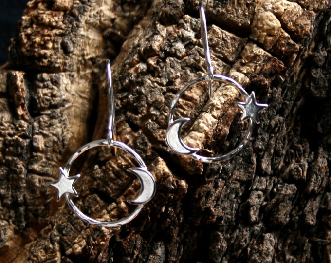 Moon & Stars. Sterling Silver dangle earrings. 'Forest friends' collection. Crescent moon, tiny stars.