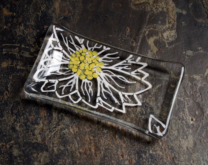 Daisy ~  Fused glass soap / trinket / mini sushi / chocolates dish. A hand painted large White Daisy with a yellow center on a clear base.