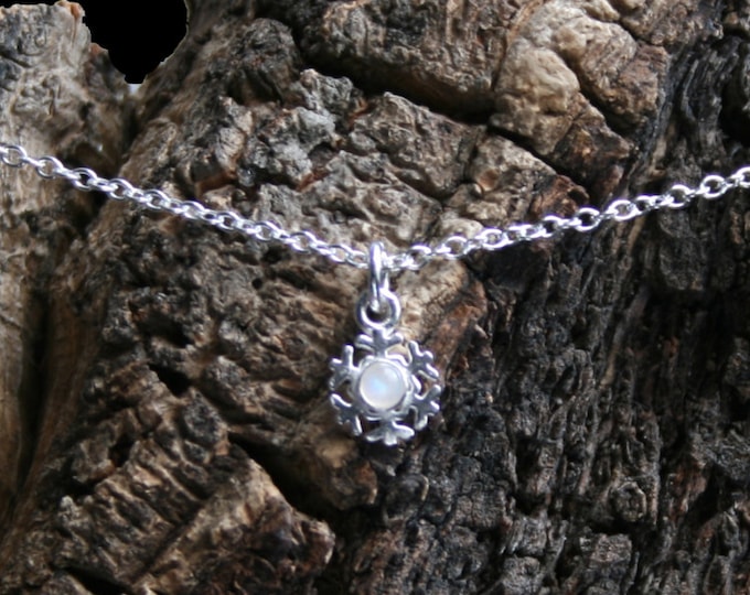Winter snow - Tiny Snowflake pendant in Sterling Silver. Choose White Opal, Blue Opal or Moonstone. Winter holiday necklace. Christmas gift