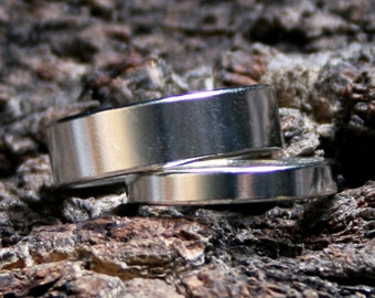 Plain 'Satin shimmer' design. Heavyweight 3 mm Wide Sterling Silver Fully UK hallmarked Wedding ring. Sizes I to P  (US 4 1/2 - 7 1/2)