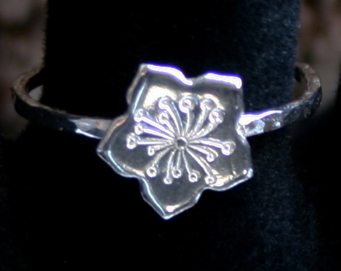 Hibiscus blossom ~ Sterling Silver Statement / stacking ring 'Forest Friends' series. Exclusive design. Eco-friendly silver. Little flower.