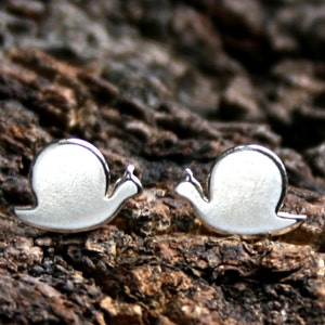 Snail. Sterling Silver stud earrings. 'Forest friends' collection. Exclusive design. Ear studs. Little snails. Eco-friendly recycled silver. image 1