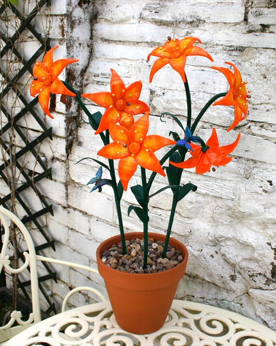 Feuerlilie (Lilium Bulbiferum) Eine einzigartige, multi media, Skulptur aus  Glas, Kupfer und Swasserperlen. - Etsy sterreich