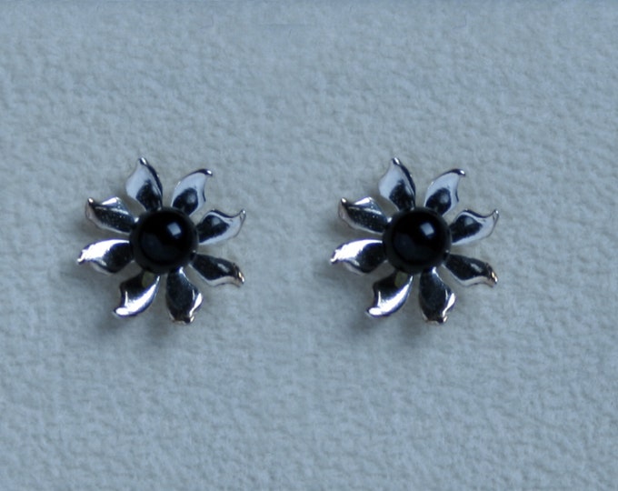 Handmade 'Ma Petite Fleur' earrings. Traditionally hand made sterling silver gemstone flower stud earrings with Black Onyx, for pierced ears