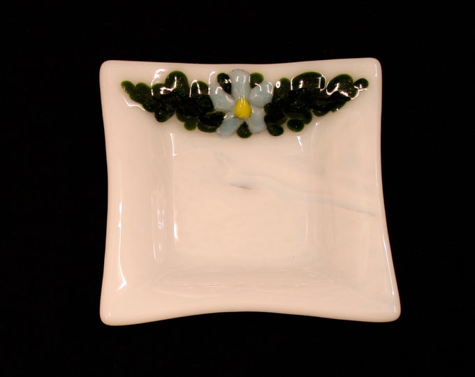 Flora Square Mini, Baby Blue ~ A hand made fused glass trinket / ring / earring / sushi dip dish. Raised flowers and green leaves on white.