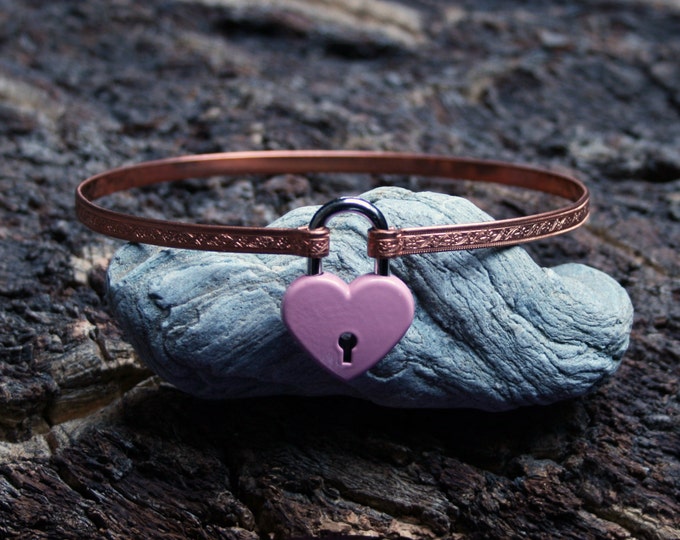 Locking BDSM collar. Patterned copper band with a working heart shape padlock & 2 keys. Choose pattern and padlock color. Can be engraved