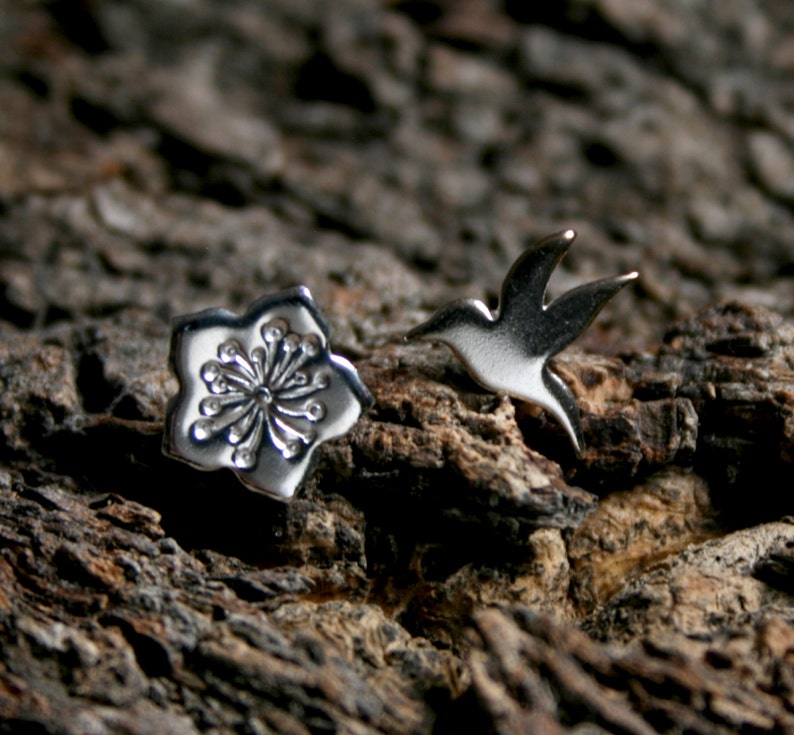 Hummingbird and Hibiscus blossoms. Sterling Silver stud image 1