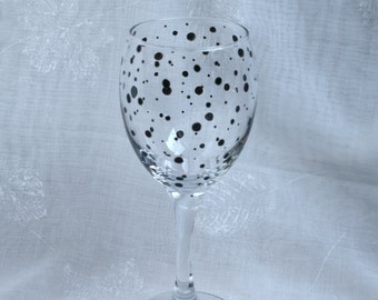 Polka Dot - Black - An exclusive design, hand painted, wine glass featuring black polka dots encircling the bowl.
