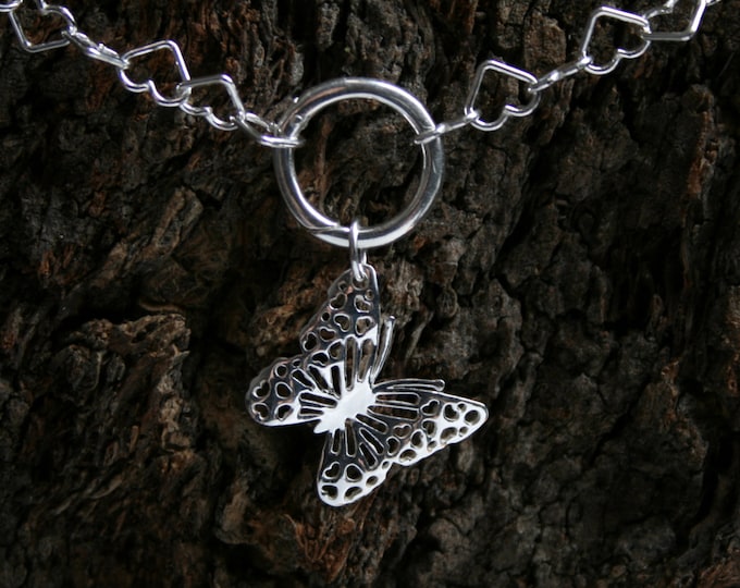 Discrete 'Beautiful Butterfly' PERMANENTLY LOCKING Heart chain O ring Day Collar / Slave Necklace. Sterling silver. Eternity / Infinity ring