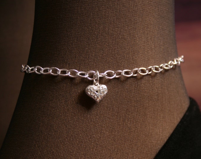 Heart of Hearts. Slave Ankle Chain Bracelet. BDSM Anklet. Sterling silver. Little puffed heart ankle chain. Filigree heart chain anklet.