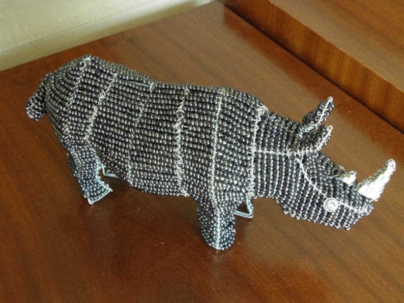 Afrikanische Perlen Draht Tier Skulptur Nashorn Medium Grau Bild 1