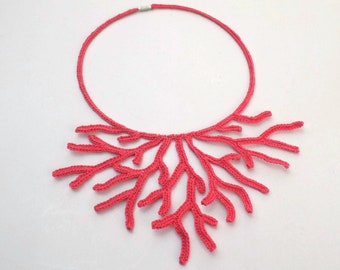 Tutorial de ganchillo: collar babero de coral – Joyería textil y artística