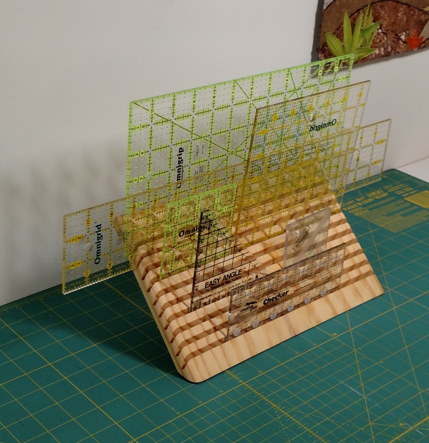 Quilters Ruler Rack, 10 Slot Standalone