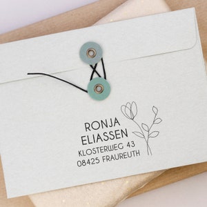 Kleiner Adress-Stempel One Line Flower Leilani bis 4 Zeilen