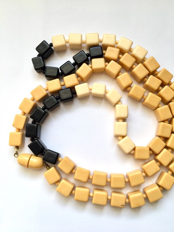 Art Deco Celluloid Long Cubic Necklace 1930s 1940s - image 4