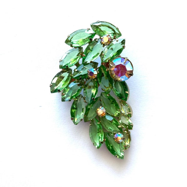 Vintage Kelly Green Navette AB Brooch