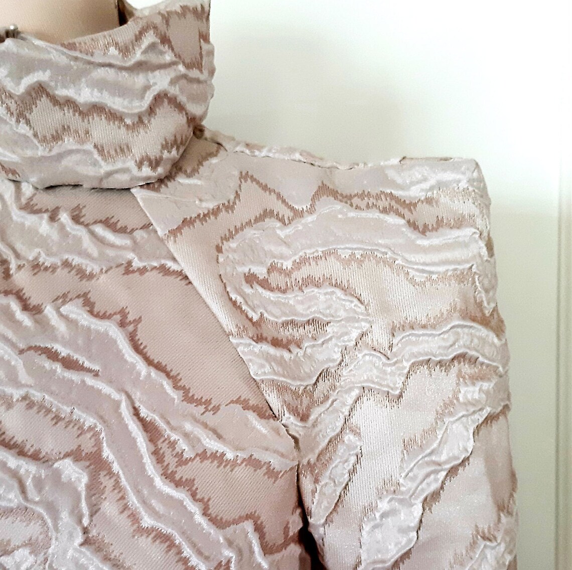Box Shoulder Raglan Sleeve Pdf Sewing Pattern / Add-on Statement Sleeve ...