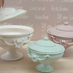 Large Shabby Tureen 1/6 scale miniature