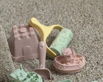 Beach bucket, shovel and sand roller set