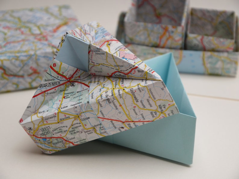 15 x 15 cm Origami Paper MAP Map 20 sheets Recycling image 5