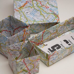 15 x 15 cm Origami Paper MAP Map 20 sheets Recycling image 4