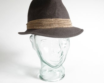 Vintage Alexander Fedora: Brown Felt Hat With Feather (size  display picture 2