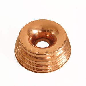 Vintage Copper Bundt Cake Mold Pan- 8&quot; Diameter Copper Bundt Pan- Rustic County Farmhouse Kitchen Wall Display