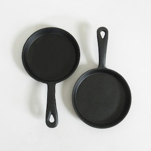 Vintage Small Cast Iron Skillets- Pair of 5&quot; Diameter Small Frying Pans/ Griddles- Country Cottage, Farmhouse Style