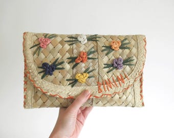 Vintage Raffia Flower Clutch: Handmade Palm Leaf Purse, Island Chic