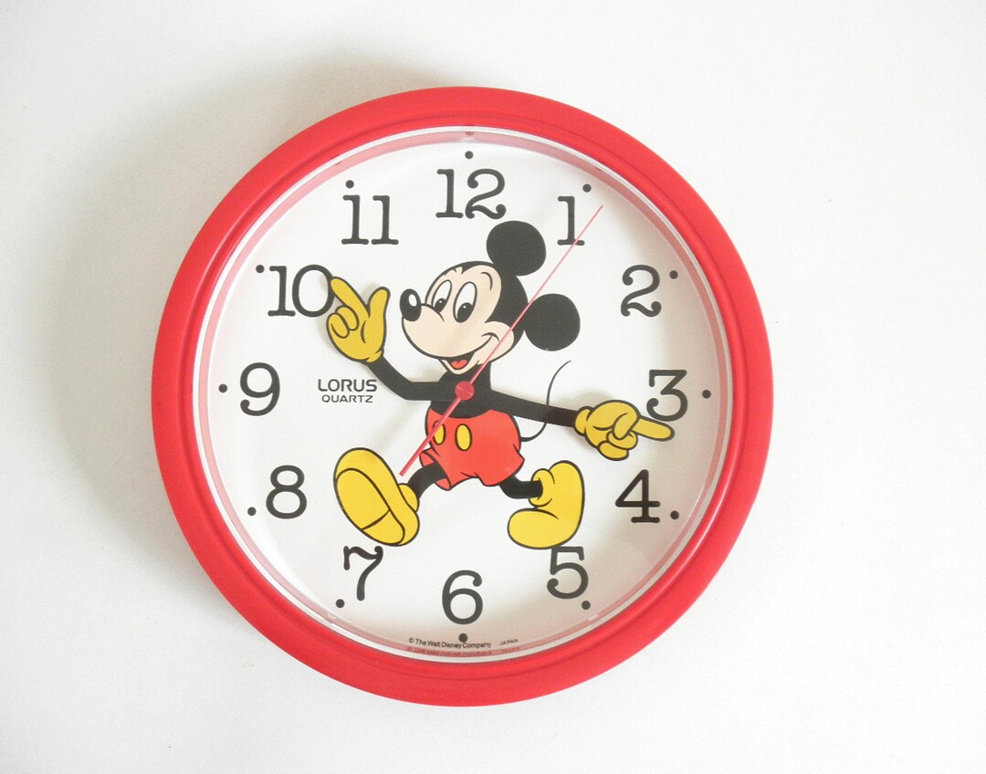 Vintage Mickey Mouse Red Wall Clock Walt Disney, Mickey Mouse Character