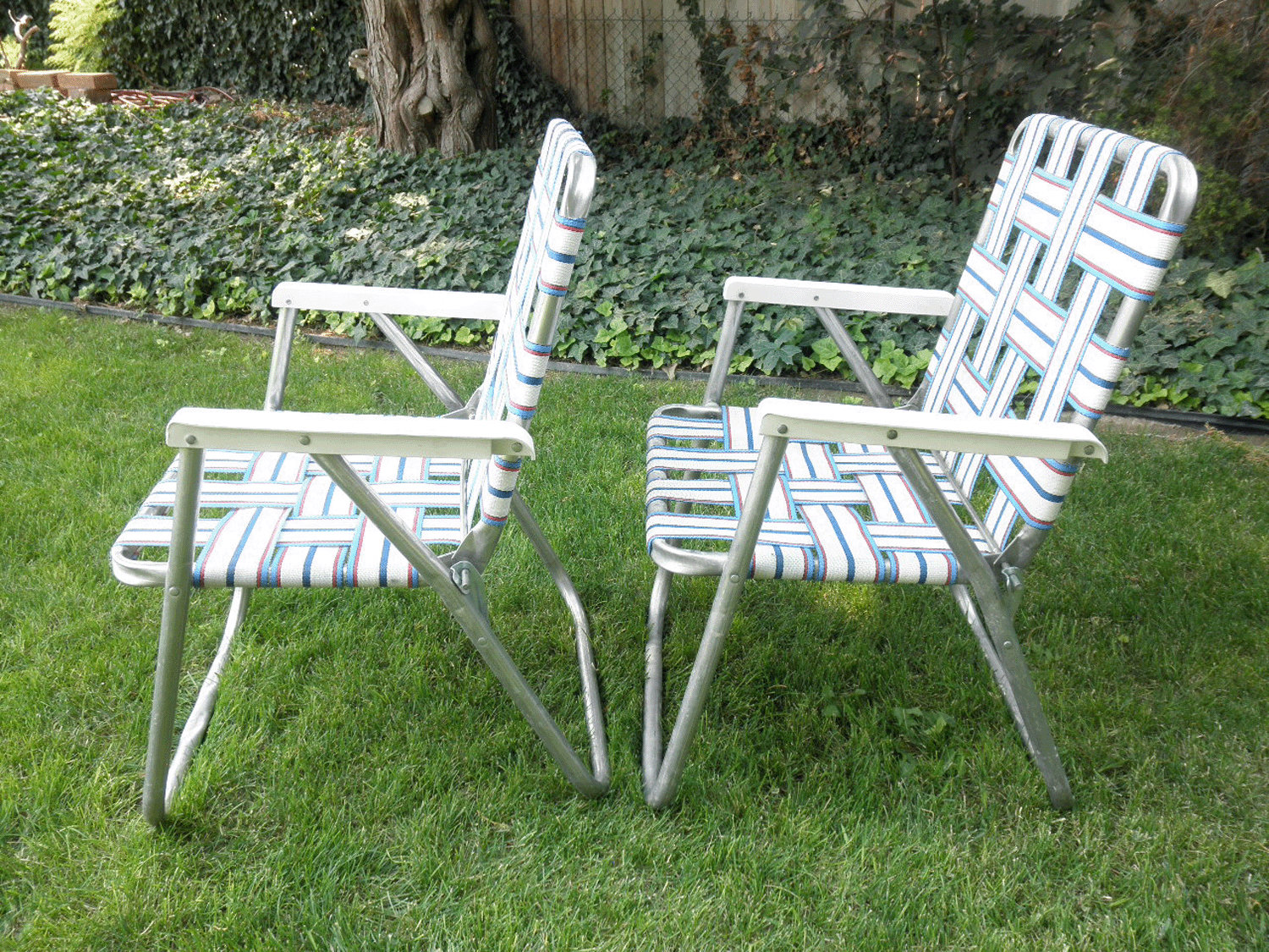 White folding sale lawn chairs