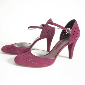 Vintage Ginnai Bini High Heels- Women&#39;s US Size 8M- Amythest Plum Purple Suede Leather, Strappy High Heels