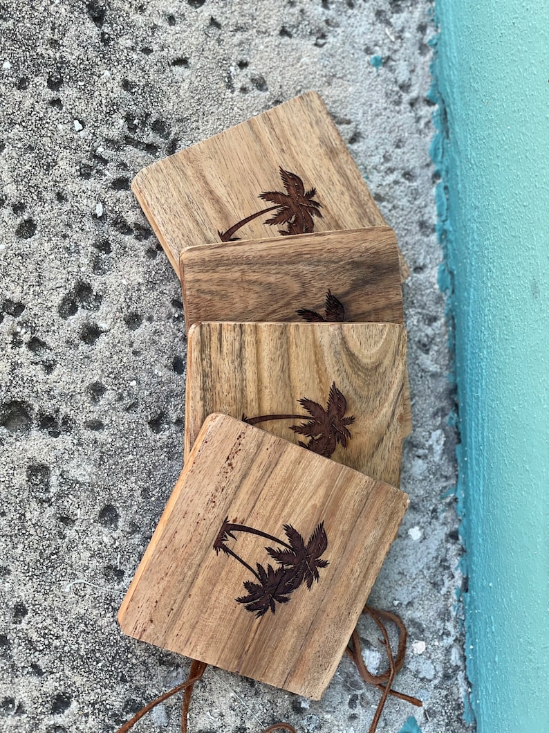 Etched Palm Tree Wood Coaster set of 4